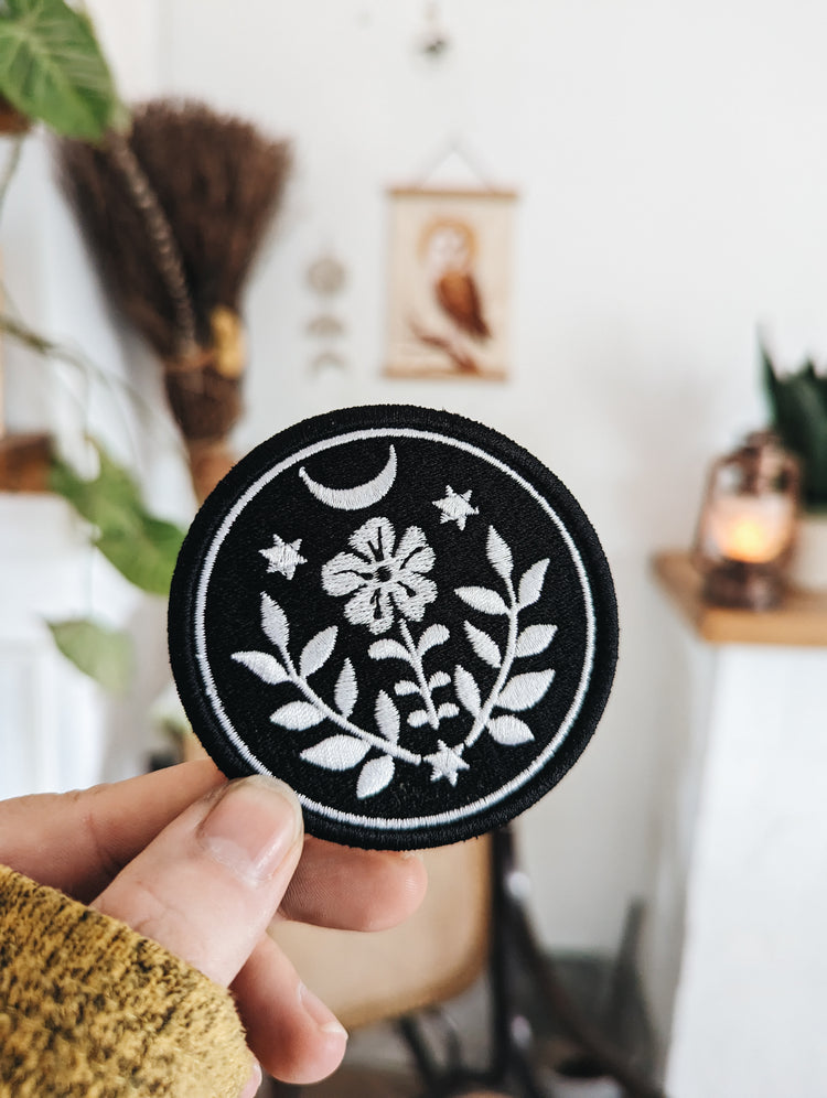 FOLK WITCH EMBROIDERED PATCH