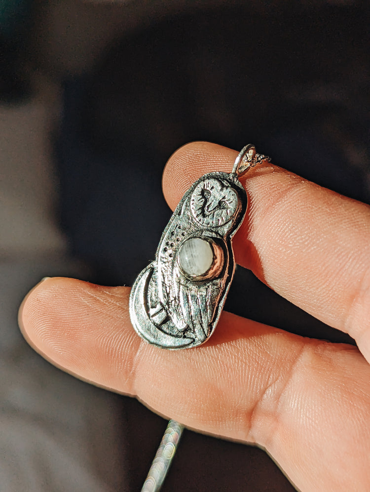 Copia de BARN OWL PENDANT with MOONSTONE - 925 STERLING SILVER TALISMAN