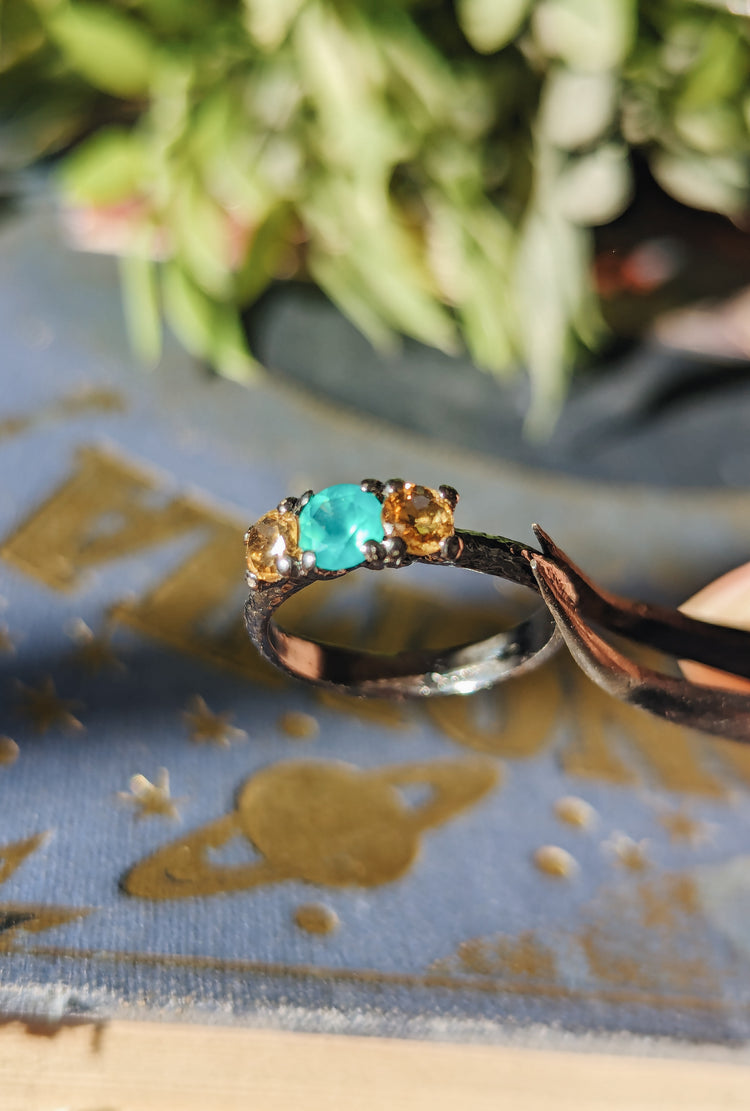 "SIDNEY" TEXTURIZED RING - CHRISOPHRASE and CITRINE GEMSTONES - 925 STERLING SILVER HANDMADE - BY CALERO DESIGN - SIZE 7 USA