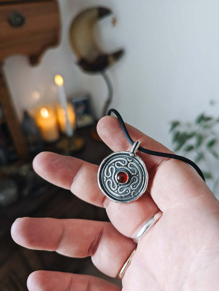 HECATE WHEEL COIN PENDANT WITH CARNELIAN GEMSTONE - 925 STERLING SILVER TALISMAN NECKLACE WAX STAMP SEAL - LABYRINTH STROPHALOS