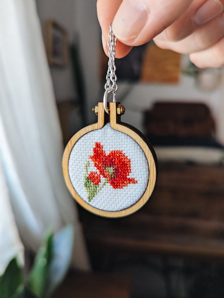 POPPY FLOWER - WOODEN CROSS STITCH NECKLACE
