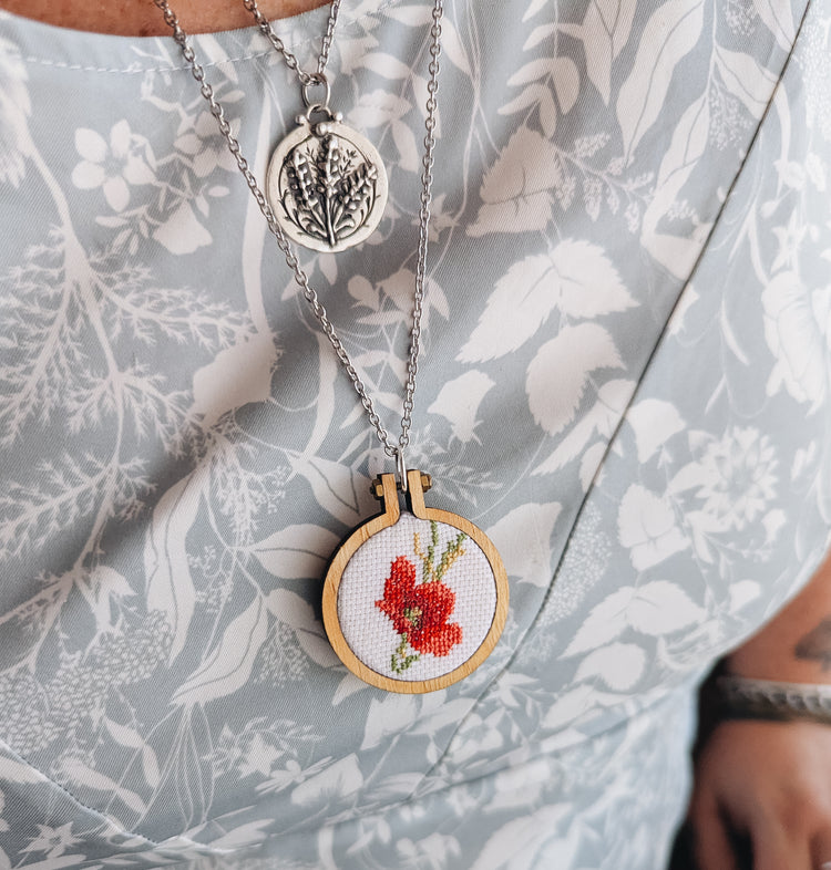 POPPY FLOWER - WOODEN CROSS STITCH NECKLACE