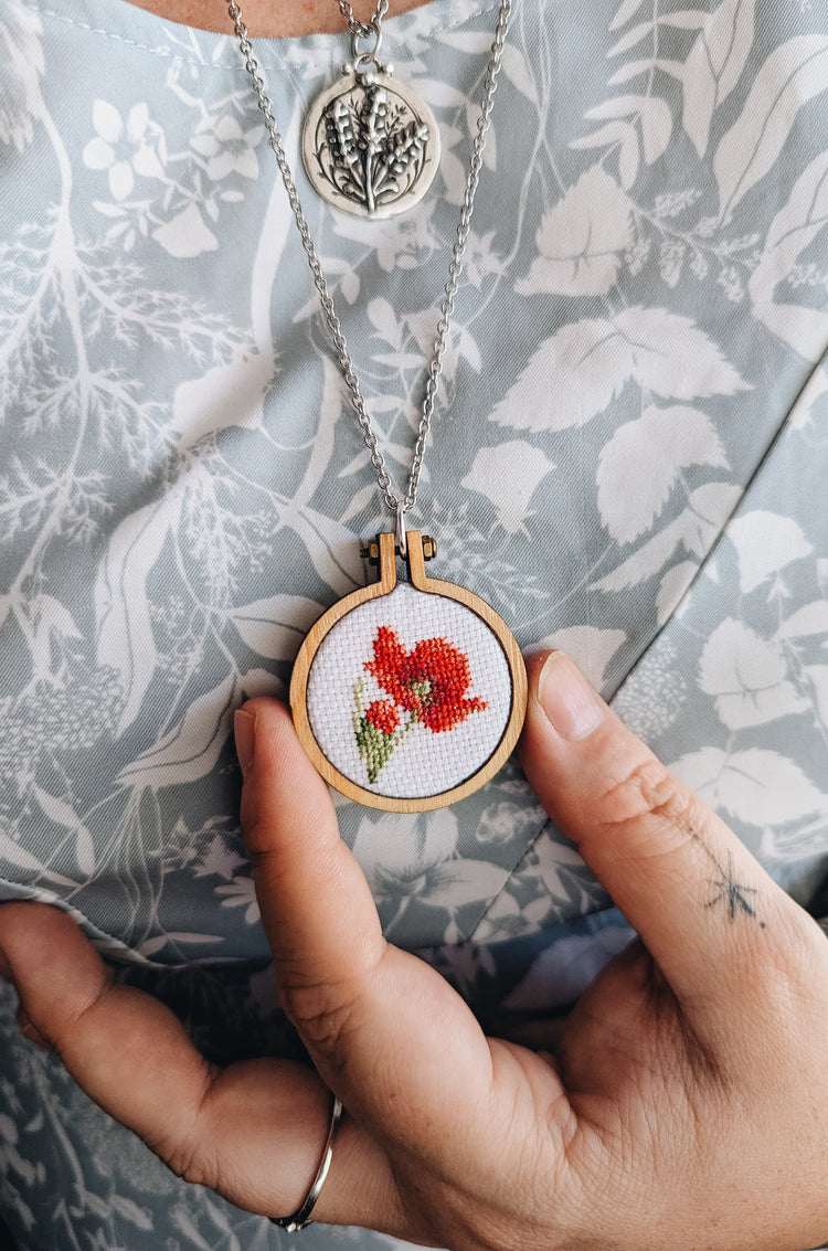 POPPY FLOWER - WOODEN CROSS STITCH NECKLACE