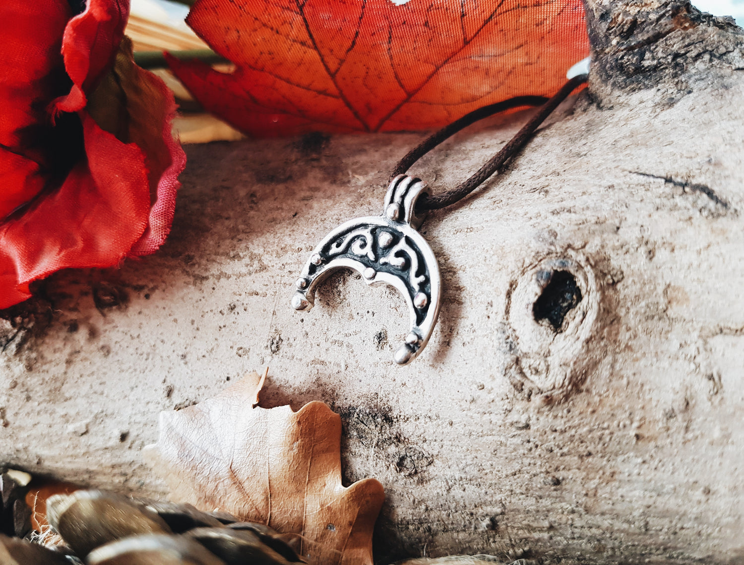 LUNULA MOON TALISMAN HALF MOON NECKLACE STERLING SILVER WITCH AMULET