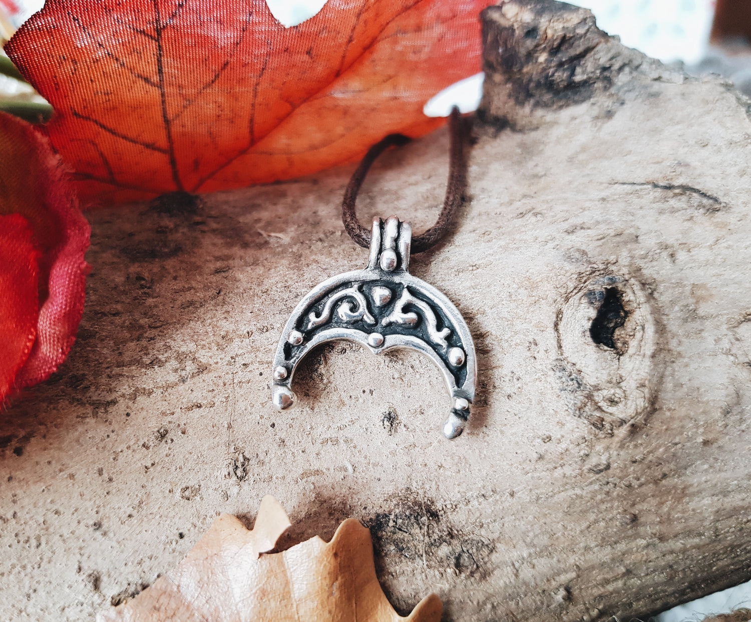 LUNULA MOON TALISMAN HALF MOON NECKLACE STERLING SILVER WITCH AMULET