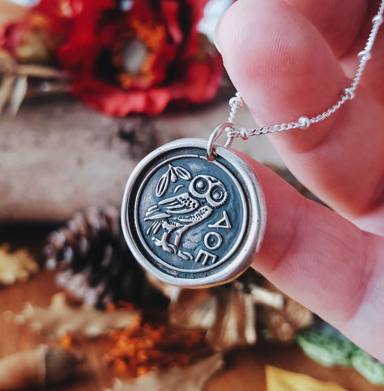 Sterling Silver Coin Necklace athena owl Athena greek magic phanteon coin medalla buho atenea lechuza sabiduría sabiduria conocimiento talisman amuleto sterling silver plata primera ley 925