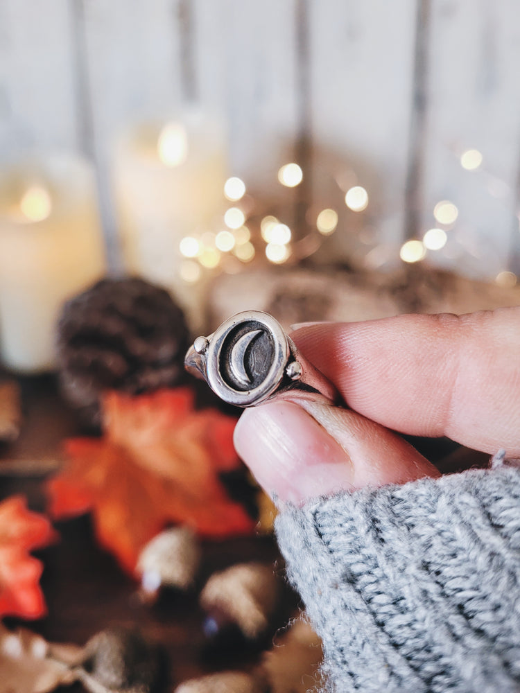 MOON SIGNET RING - 925 sterling silver Minimalist Night Witch