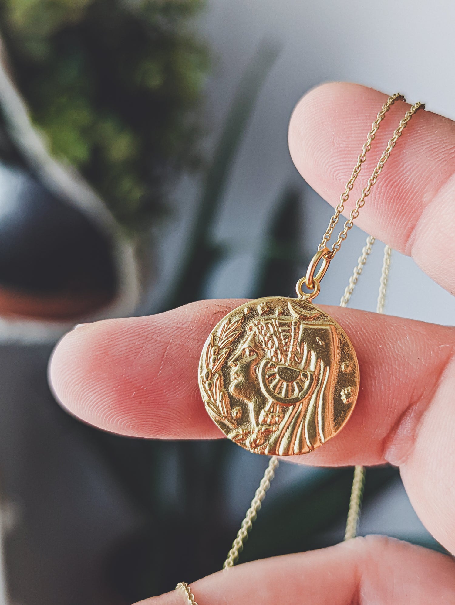 GOLDEN HECATE IBERIAN PENDANT AMULET TALISMAN WITCHERY WITCH THINGS
