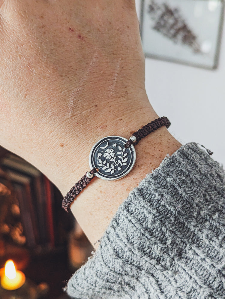 FOLK WITCH BRACELET - MOON FLOWERS MACRAME 925 STERLING SILVER TALISMAN - ADJUSTABLE WRIST BAND