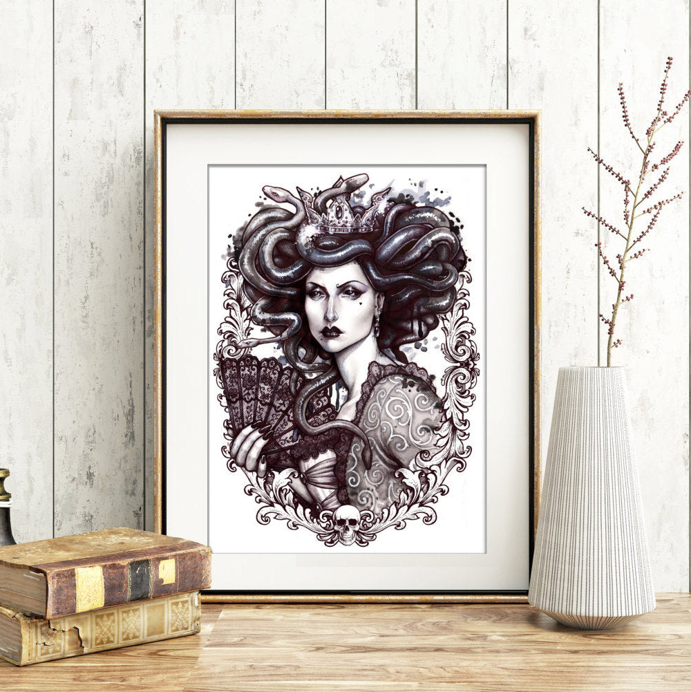 GORGONE MEDUSA SNAKES BLACK AND WHITE NOUVEAU