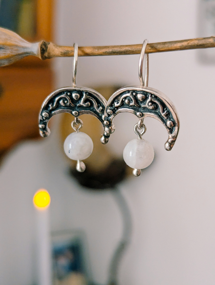 LUNULA EARRINGS with MOONSTONE beads - 925 STERLING SILVER UNIQUE HANDMADE