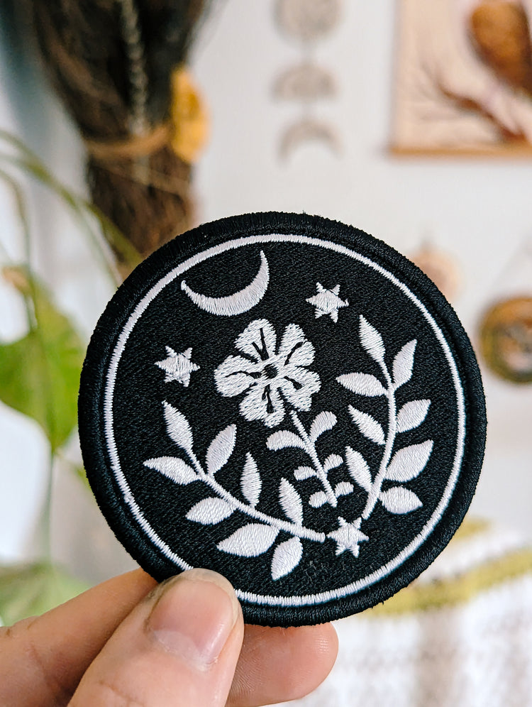 FOLK WITCH EMBROIDERED PATCH