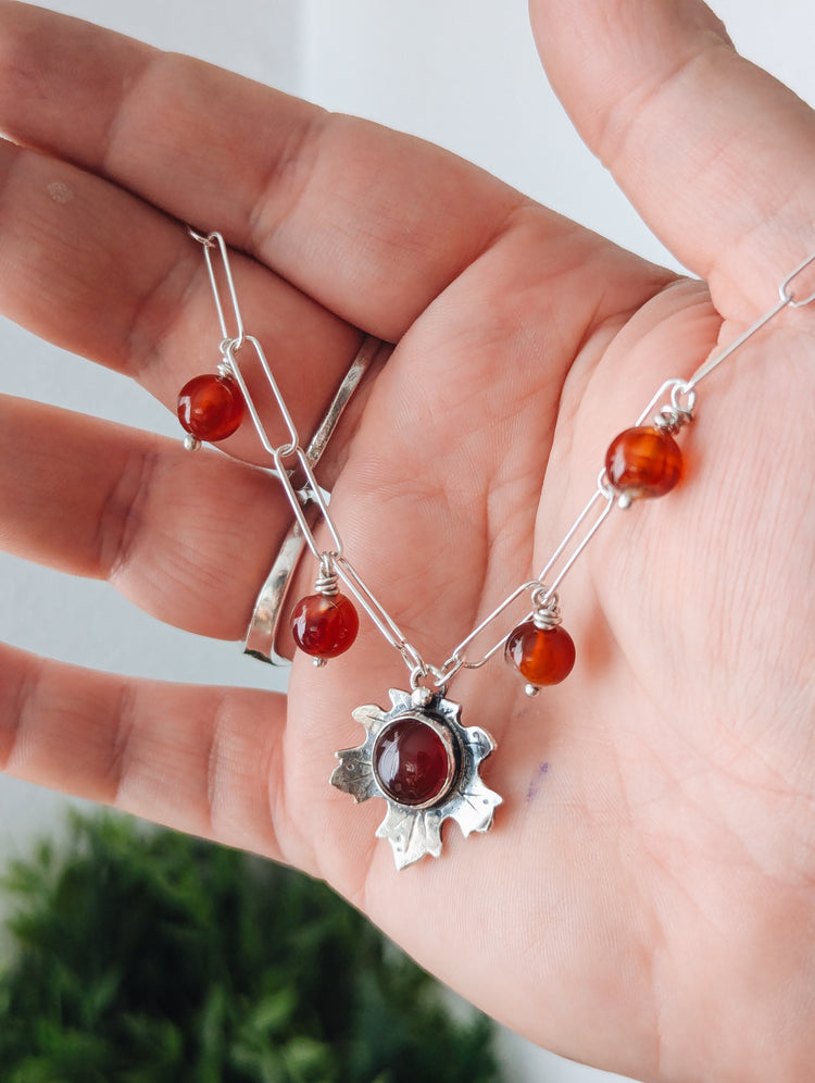 MAPPLE LEAF NECKLACE with CARNELIAN GEMSTONES - AUTUMN 925 STERLING SILVER JEWELRY