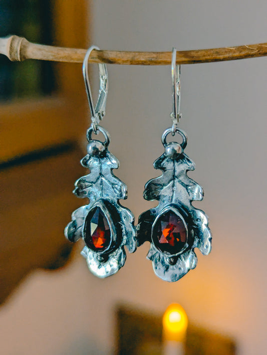 OAK LEAF EARRINGS with GARNETS - 925 STERLING SILVER RUSTIC