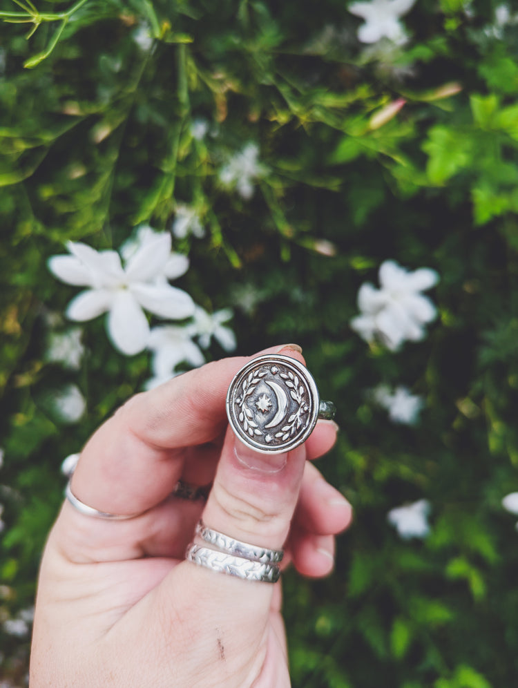 MOON COIN SEAL RING - 925 sterling silver Wax Stamp Witch