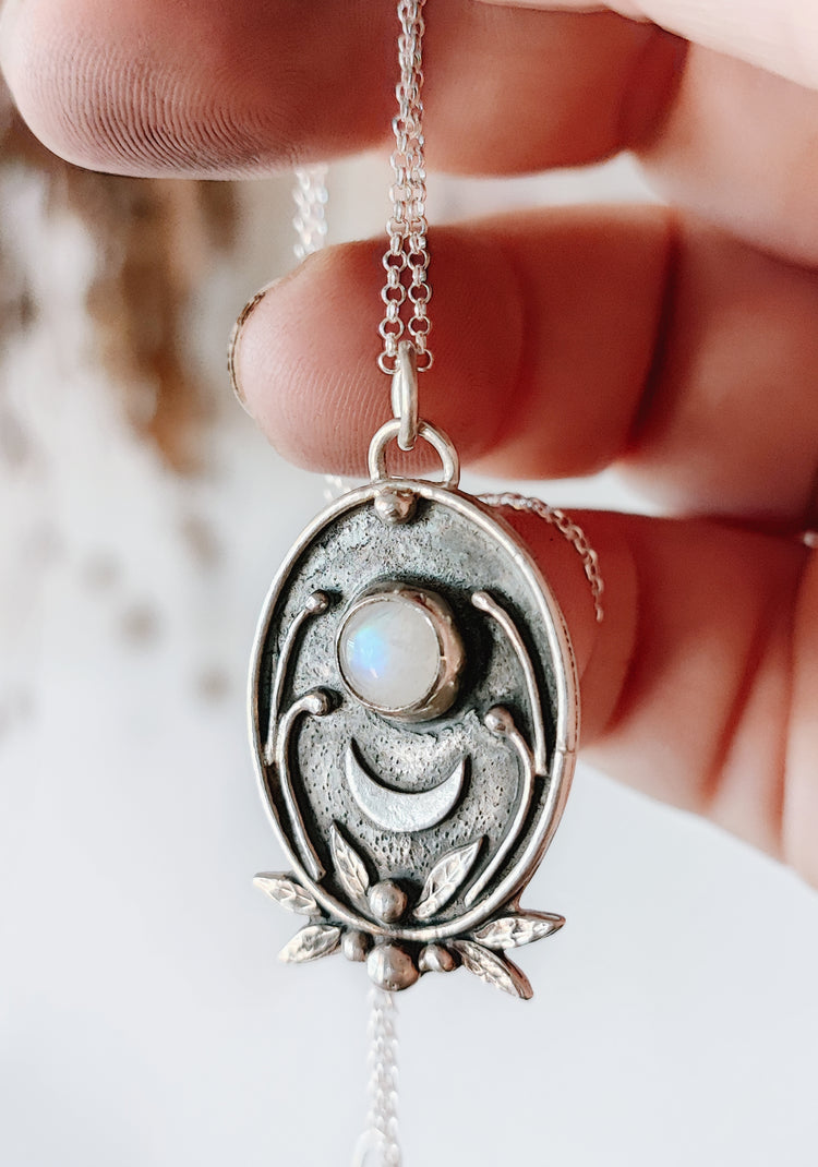 "RHIANNON" MOONSTONE PENDANT - 925 STERLING SILVER TALISMAN NECKLACE MEDAL with GEMSTONE
